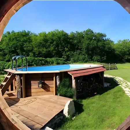 La Maison Hobbit Troglodyte Hébergement de vacances Lavaurette
